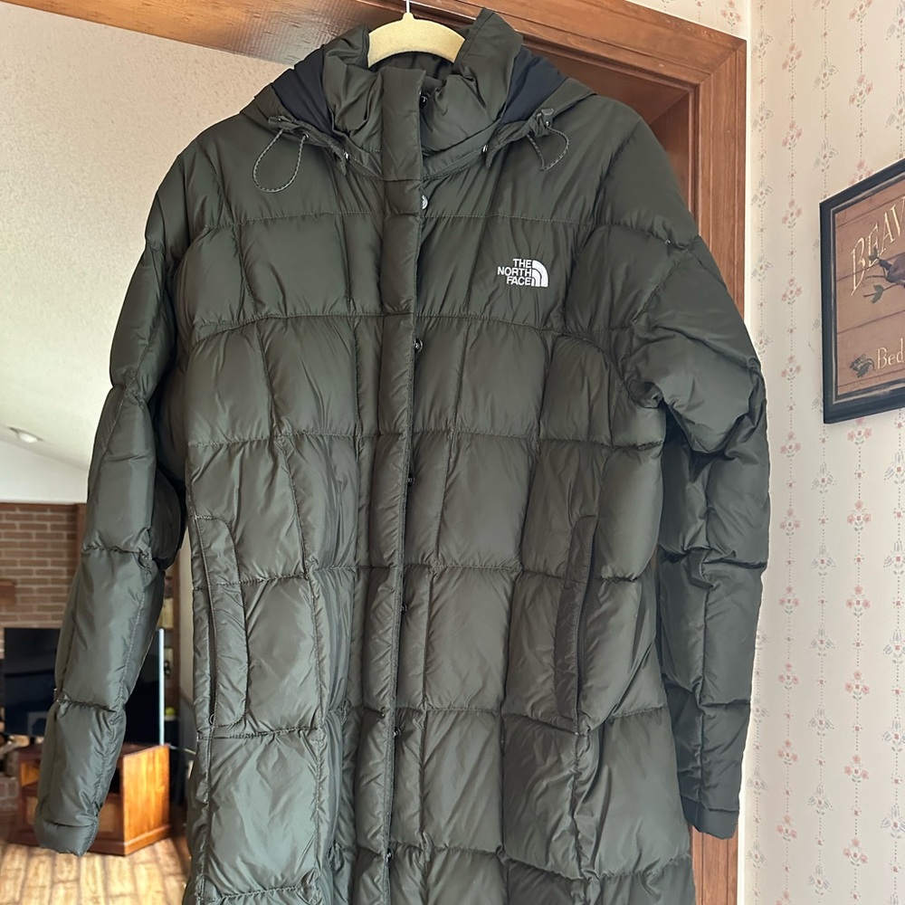 Like New Long Hunter Green Northface Puffer